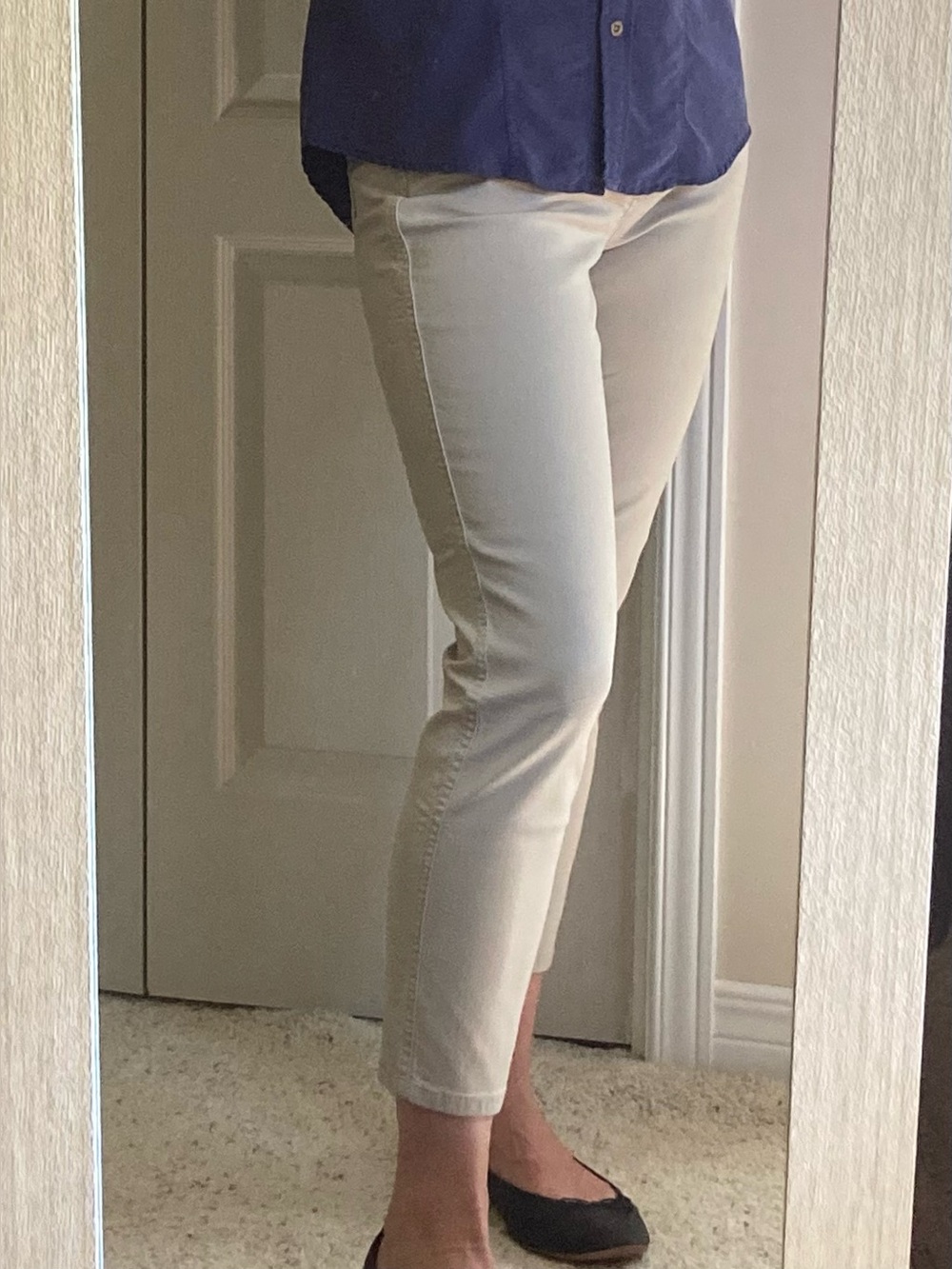 Sand-coloured Lafayette 148 Cropped Jeans
